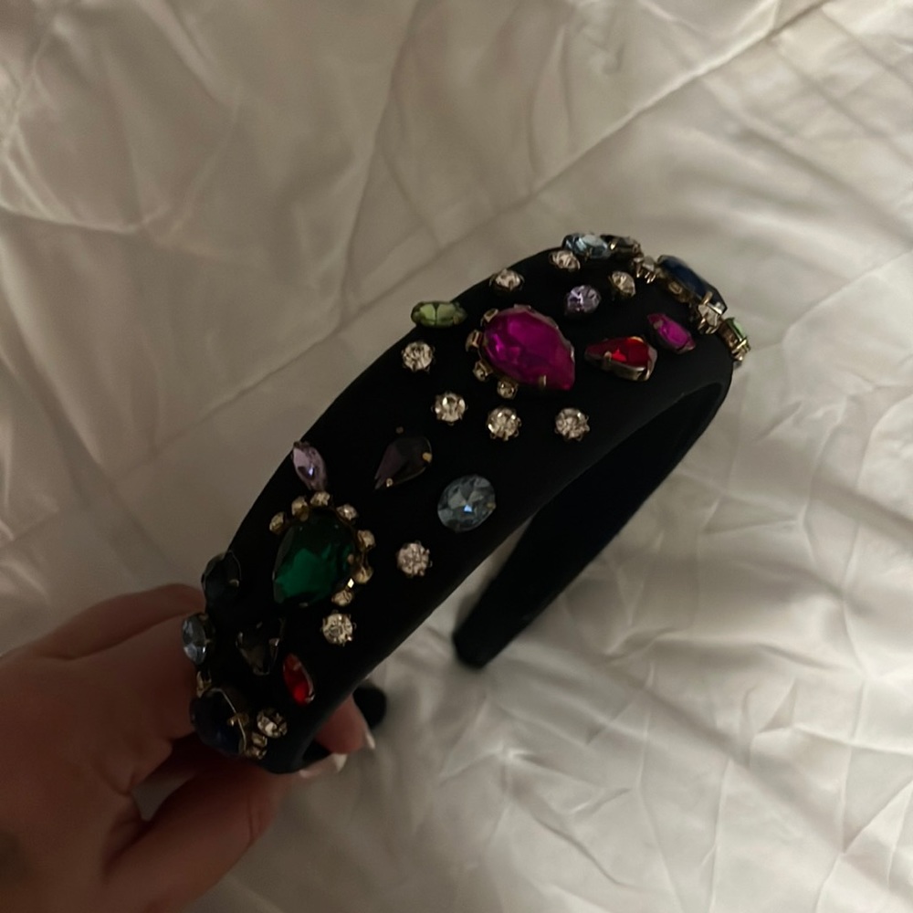 Headband with rhinestones